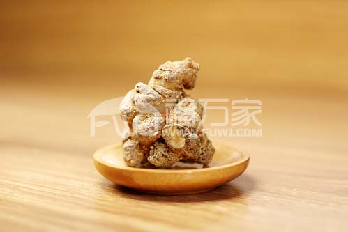 三七粉用量一天多少克？